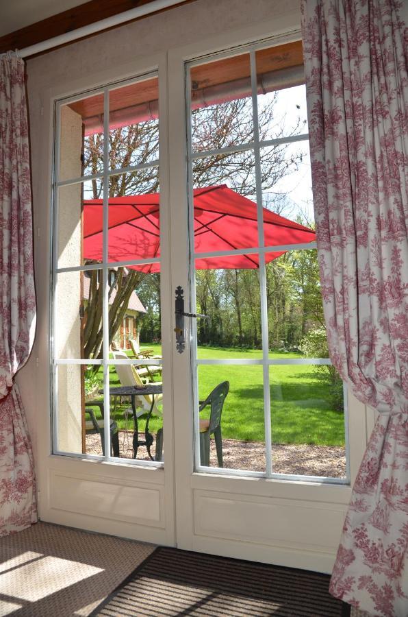 Le Clos Fleuri Bed & Breakfast Giverny Bagian luar foto