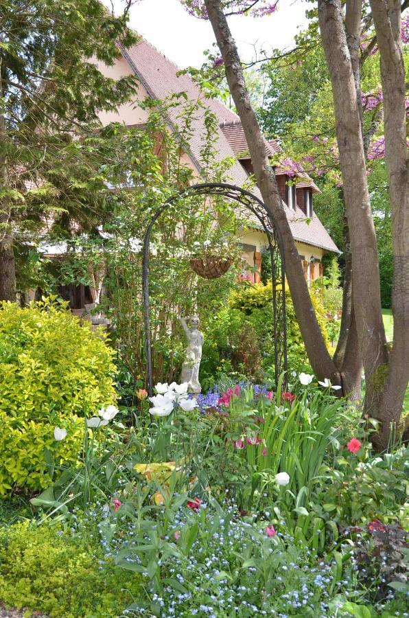 Le Clos Fleuri Bed & Breakfast Giverny Bagian luar foto